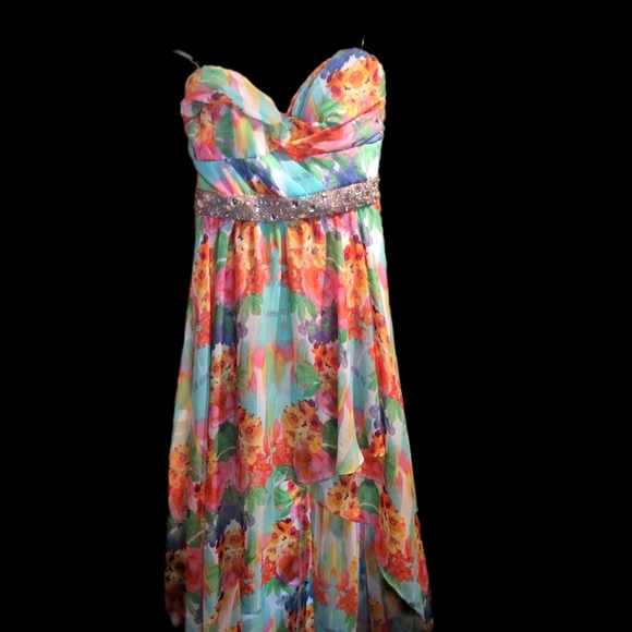 As U Wish Strapless floral Chiffon Gown, Juniors 3 - Picture 2 of 9